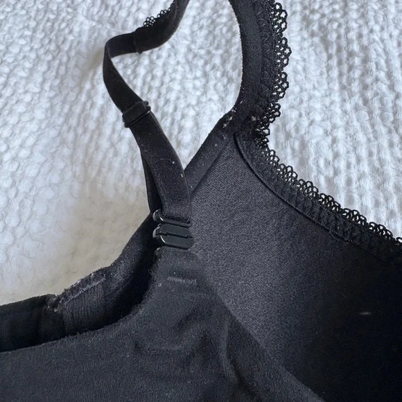 Victoria’s Secret Body by Victoria Lined Demi Bra Black 32B - Picture 5 of 8